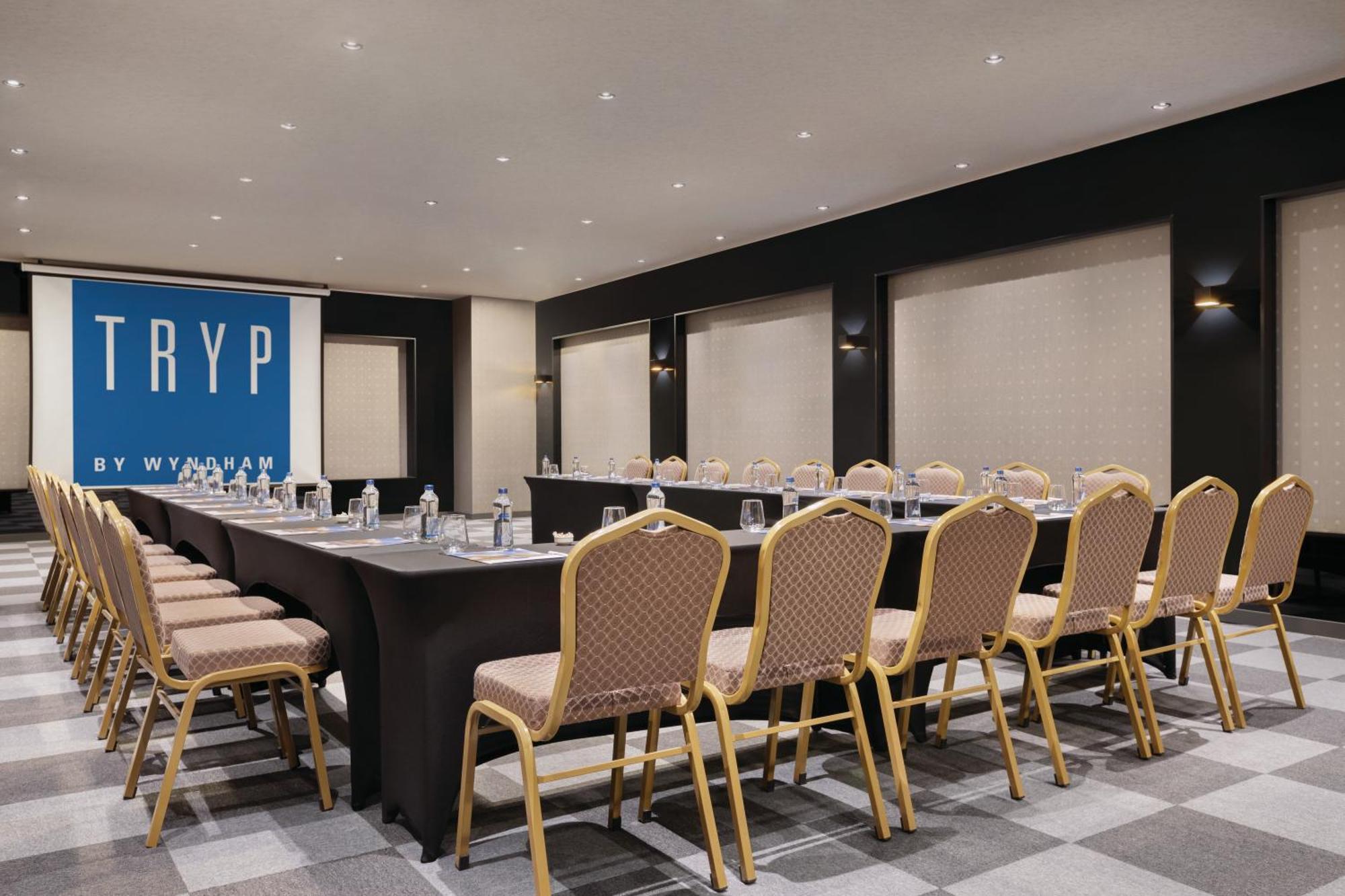 מלון Tryp By Wyndham Istanbul Sancaktepe מראה חיצוני תמונה