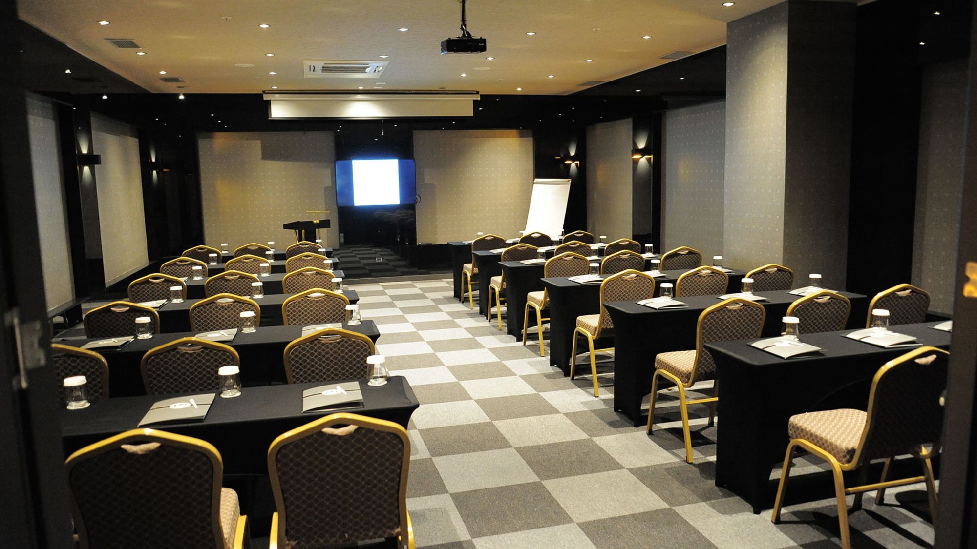 מלון Tryp By Wyndham Istanbul Sancaktepe מראה חיצוני תמונה